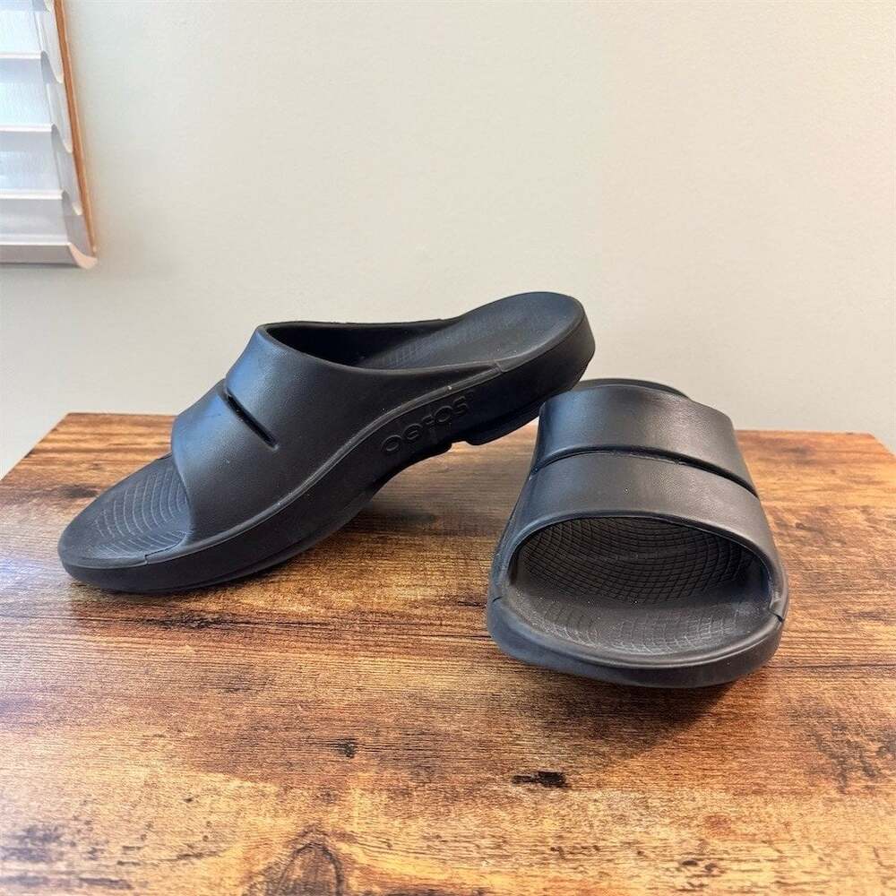 OOFOS OOahh Recovery Slide Sandals Unisex Black Comfort Slip-On - Picture 2 of 8